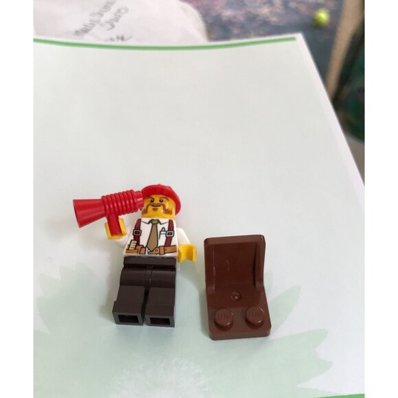 Minifigures LEGO Lot of 3 CITY/TOWN Excellent Condition Bonus Pieces FREE SHIP - Picture 10 of 11